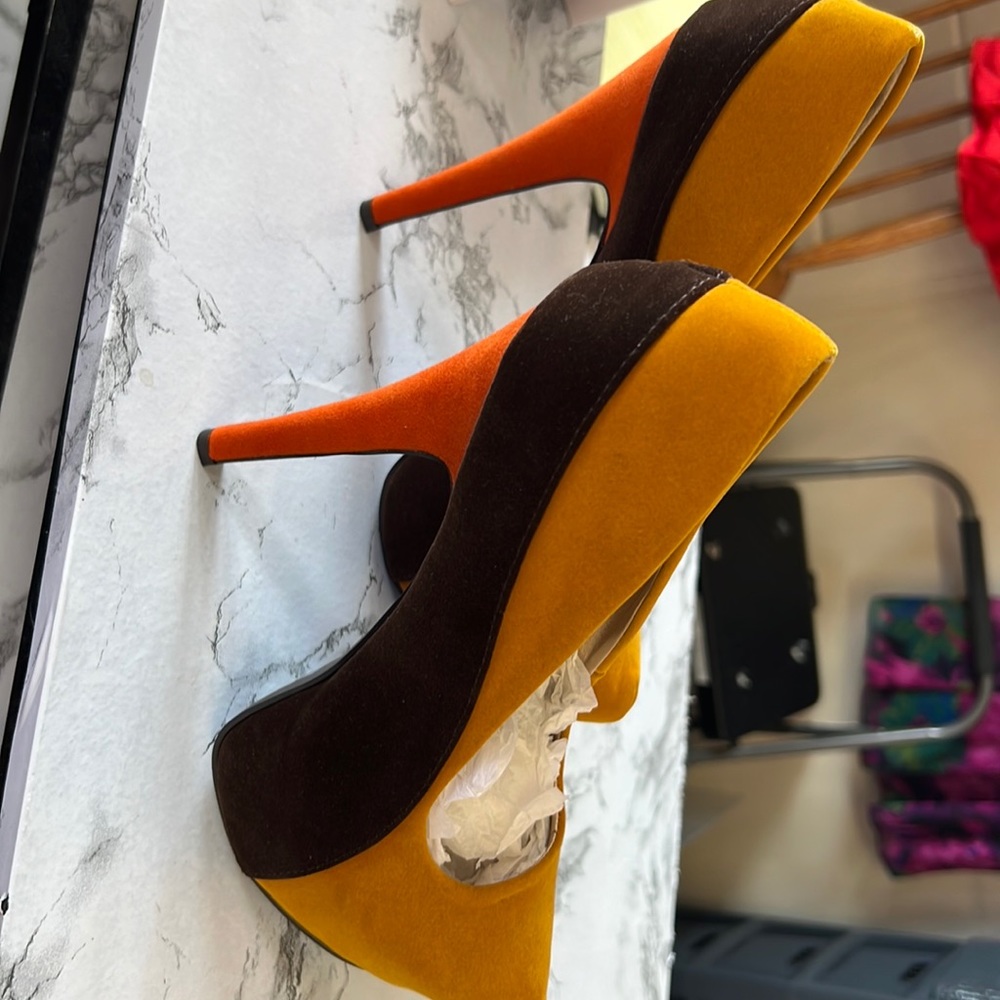 Charlotte Russe Size 8 stilettos